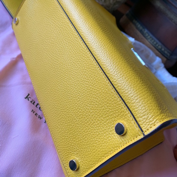 Authentic Kate Spade pebbled leather/zip pouch set - Picture 8 of 8